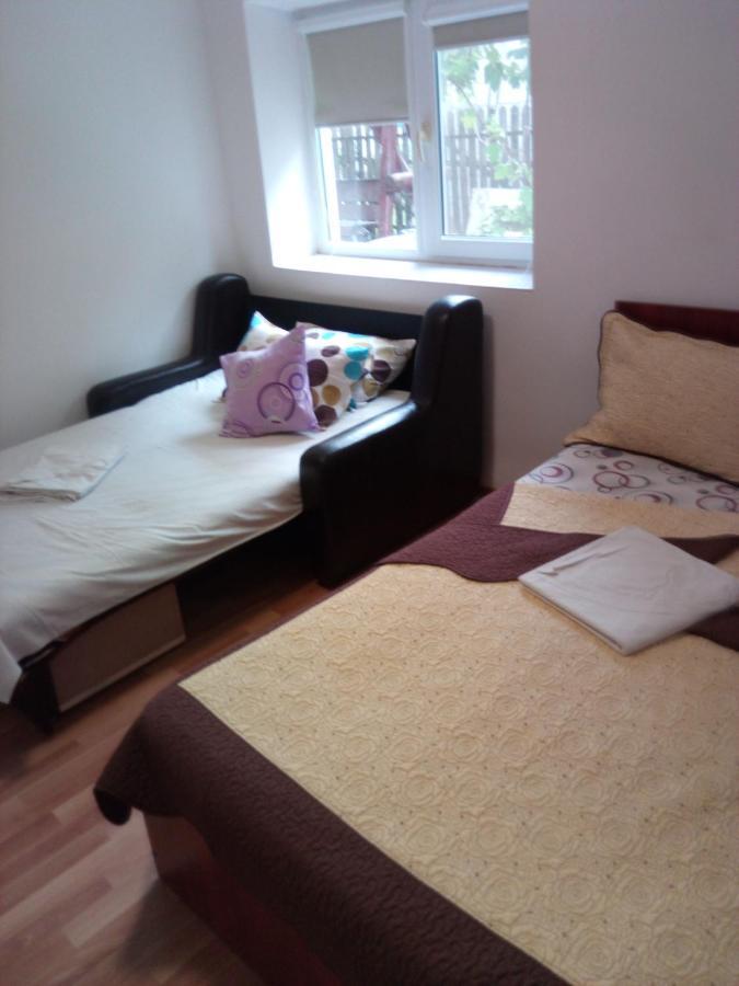 Cameră de familie cu baie privată