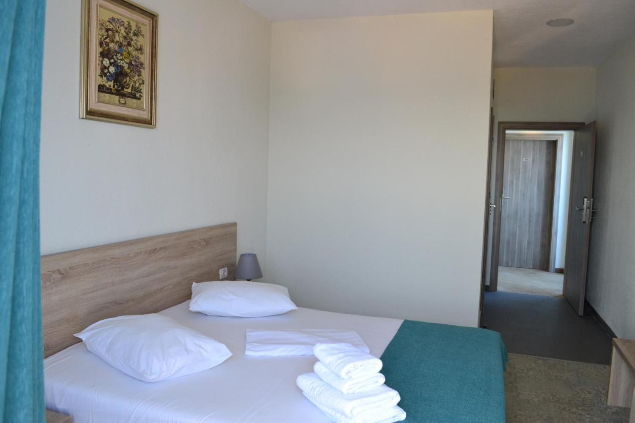 Small Double Room ***