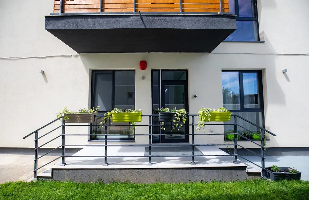 Mika Studios-1