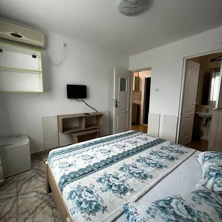 Camere de inchiriat Andra-3