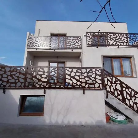 Casa Saturn-3