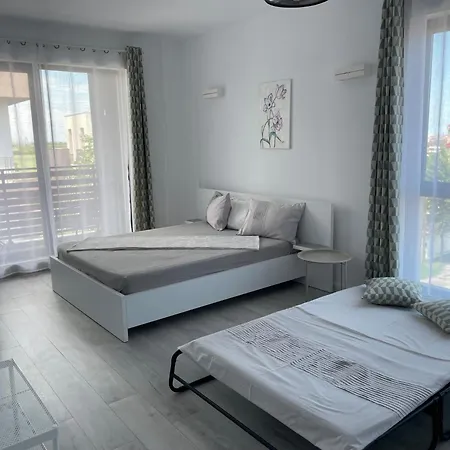 Mika Studios-2