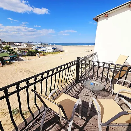 Efo Studios Near The Beach-2