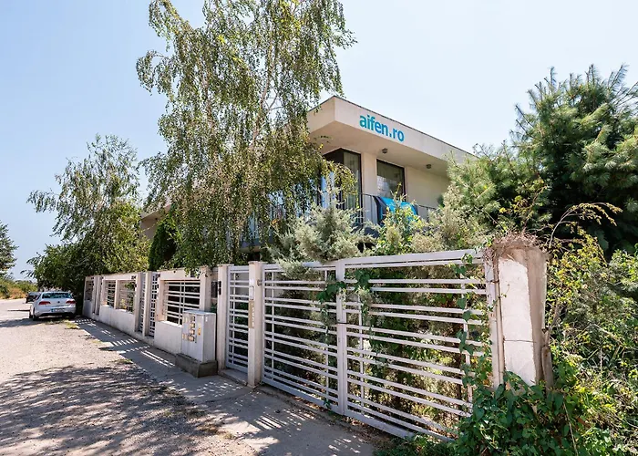 AIFEN Aparthotel - Apartamente pentru Toata Familia În Eforie Nord - cu Gradină Proprie, la 2 Pași de Plajă