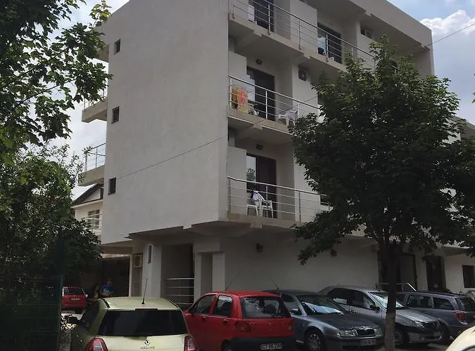 Raza - Locatie Centrala